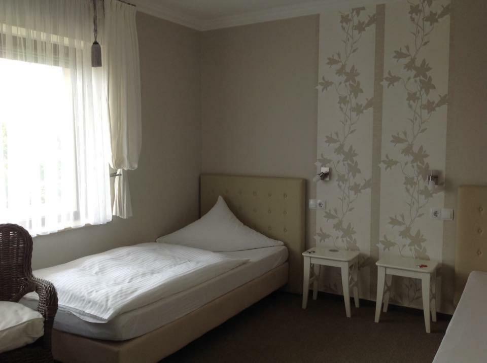 Haus Diana Bed & Breakfast Dottingen  Exterior photo